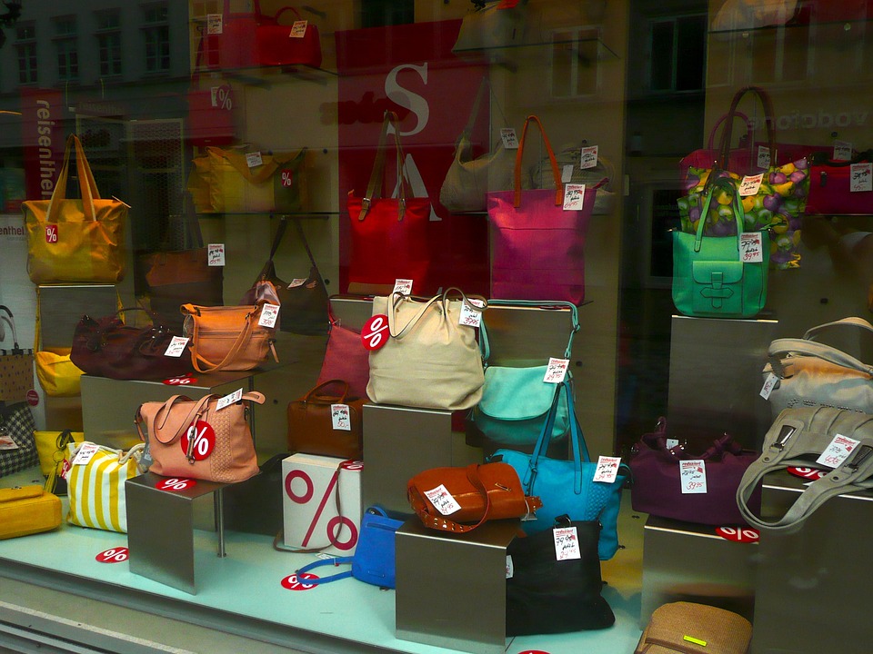 Hand bag store